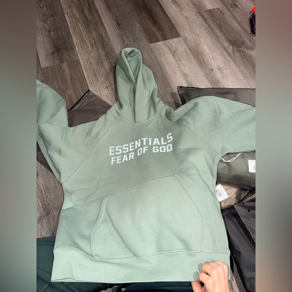 Fear of God Essentials Hoodie 'Sycamore' XS - Picture 2 of 9